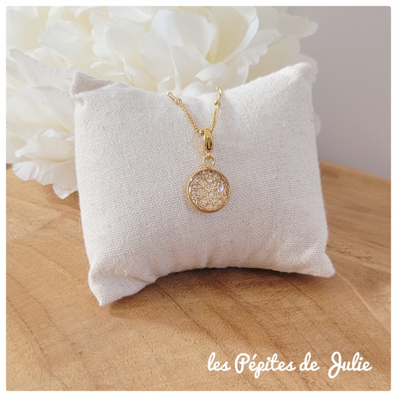 COLLIER MARILOU